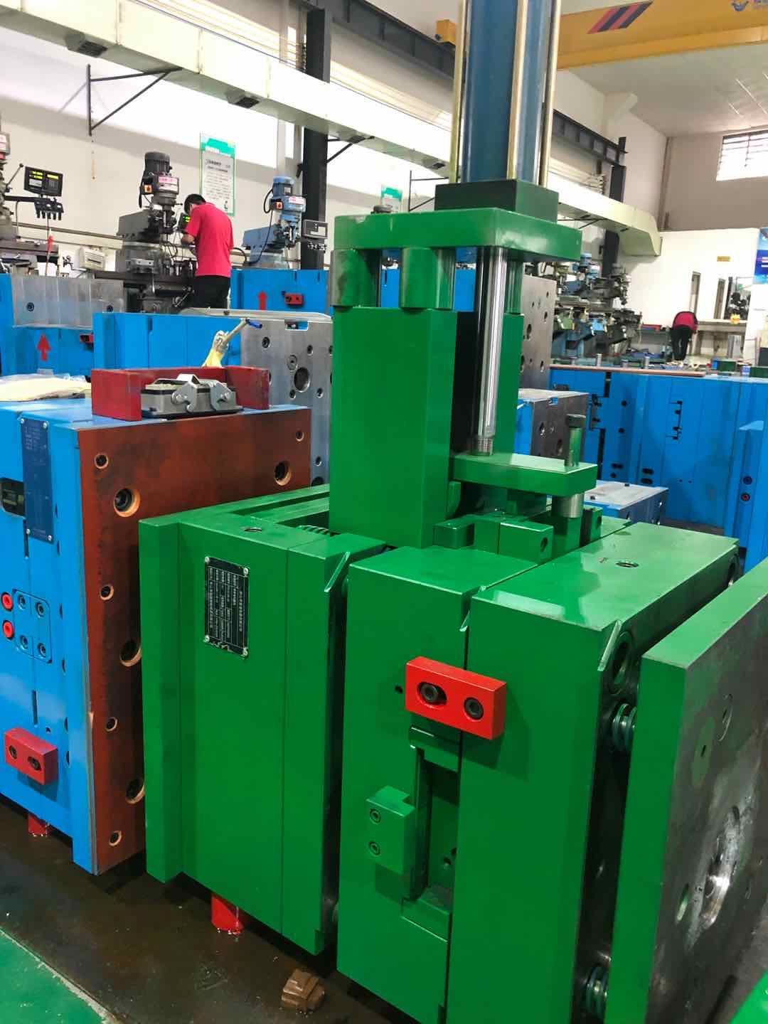 中山AK(中国)注塑模具工厂