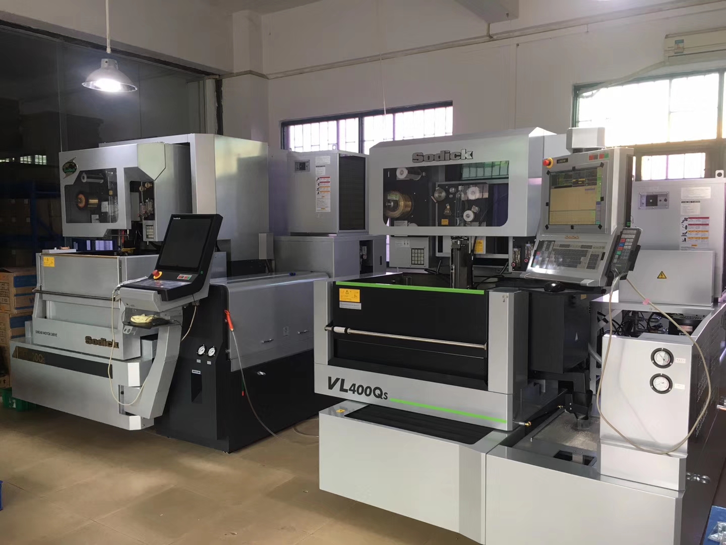 AK(中国)注塑模具-模具加工工厂 AK(中国)注塑模具-模具加工工厂