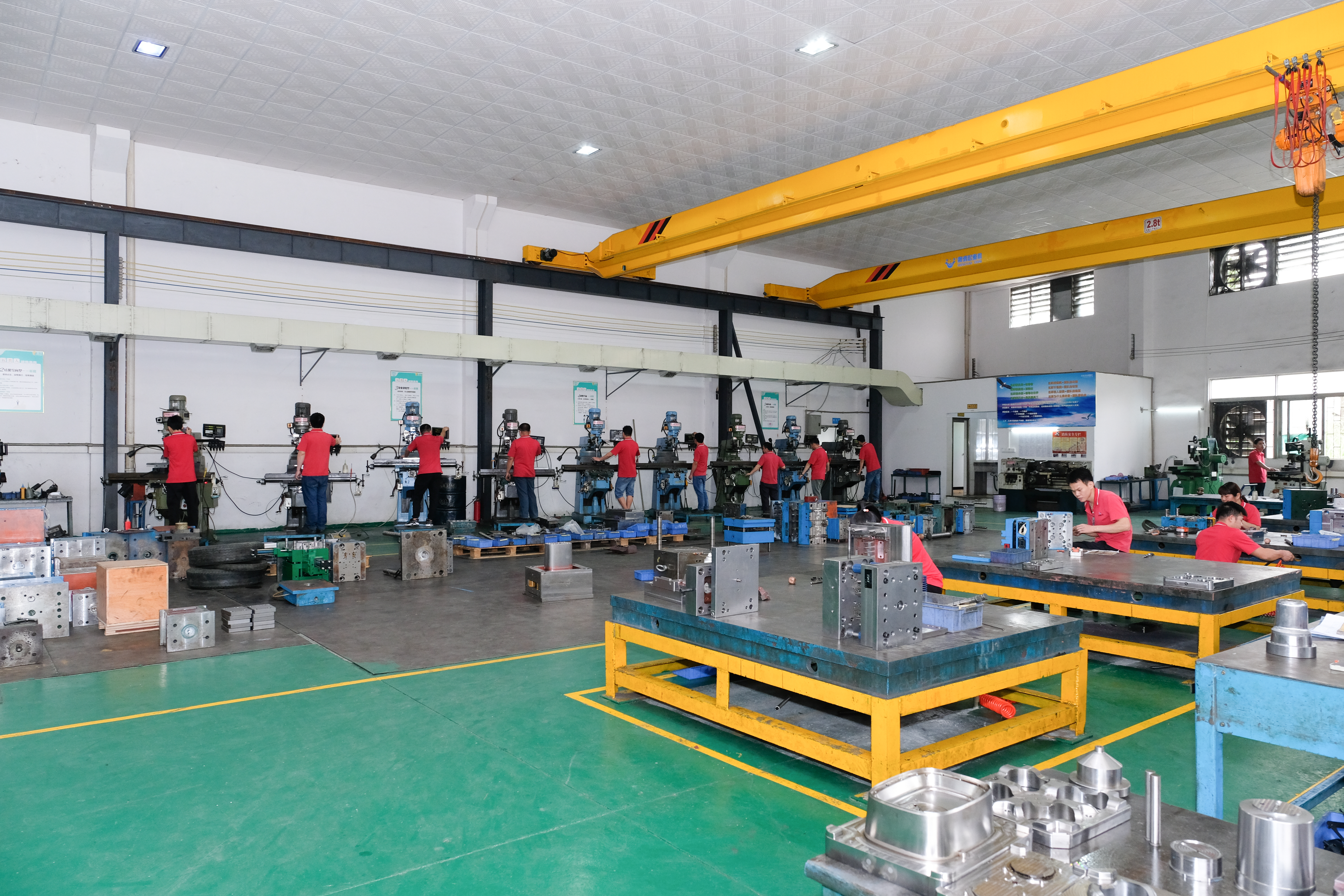 AK(中国)注塑模具生产厂家工模车间铣床